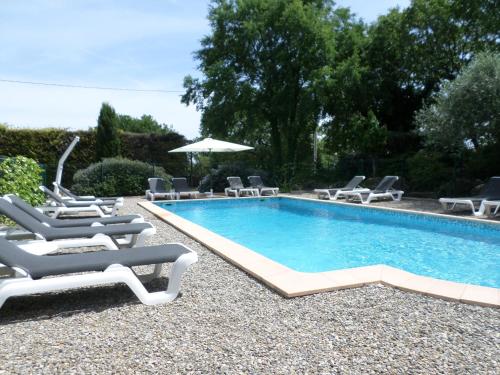 Hotel Les Oliviers - Accommodation - Draguignan