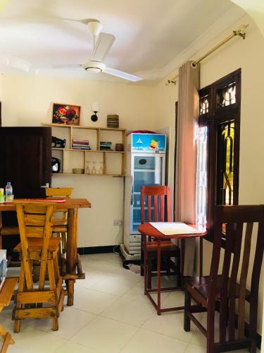 Apartment image 3