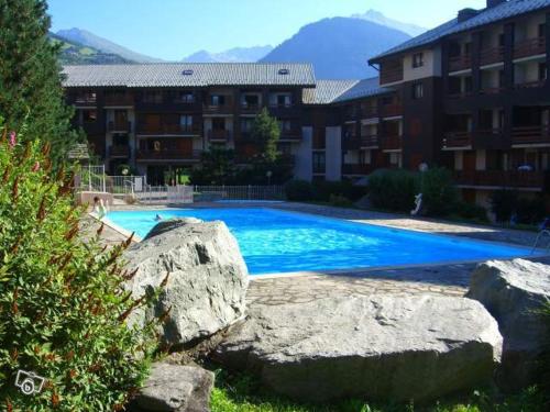 Swimming pool, Appartement Les Glieres in Bourg-Saint-Maurice City Center