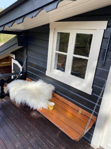 Flott og romslig hytte med særpreg i Lønsdal