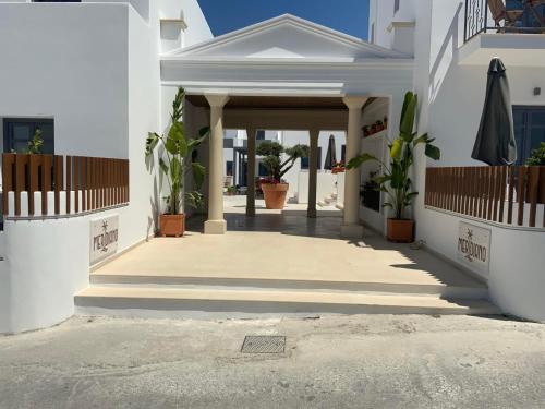 Meridiano, Parikia