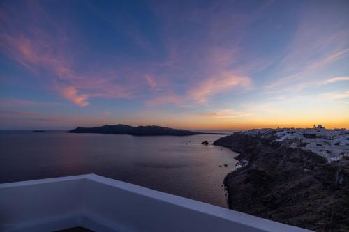 Ikies Santorini - image 5
