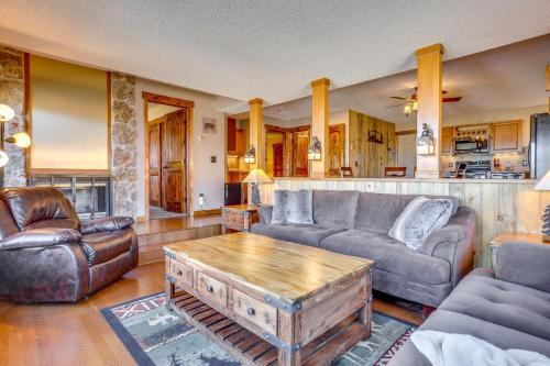 Ski-In and Ski-Out Granby Ranch Condo with Balcony! - main image