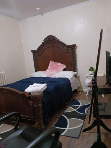 Fada Guest House 281 Ridgewood Ave Newark, New Jersey near EWR Airport in Newark, USA