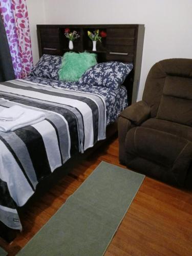 Fada Guest House 281 Ridgewood Ave Newark, New Jersey near EWR Airport in Newark, USA