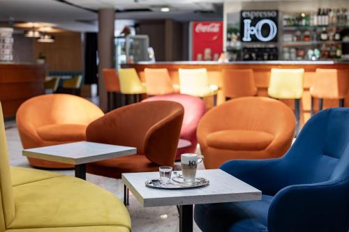 Airport Hotel Budapest - image 14