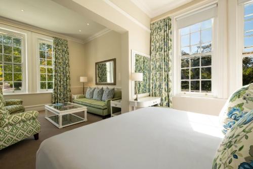 The Cellars-Hohenort Hotel