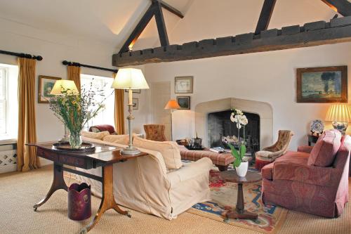 Weir House - image 11