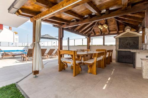 Exclusive Villa Holiday, Split (photo 2)