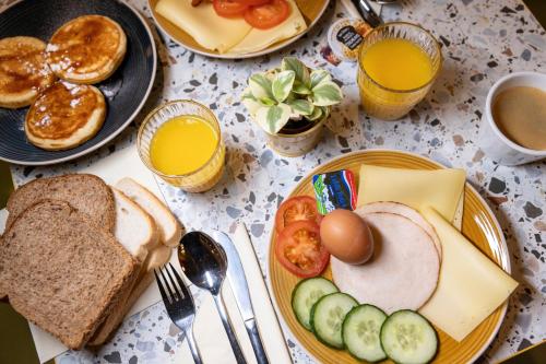 Budget Hotel Tourist Inn - image 8