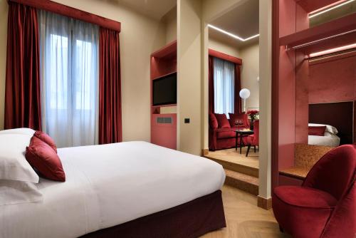 Floren Hotel Room Type - Deluxe Suite with Spa Bath