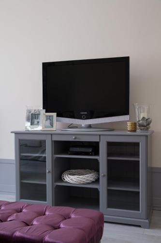 Boutique Apartment - image 13