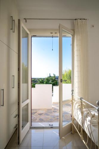 ‘Sophie’s Villa’ in Akrotiri (Cyclades)