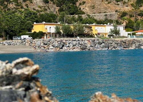  Seaside Villa with private garden in Cittadella del Capo