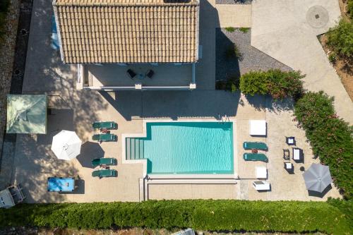 Three-Bedroom Villa image 6