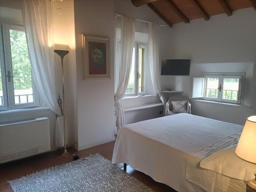 ทัศนียภาพ, La Villa delle Rose in คาร์ปี