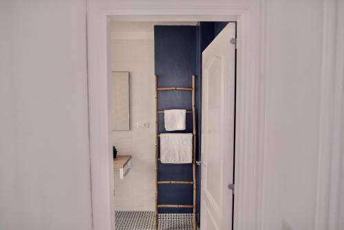 Apartment image 6