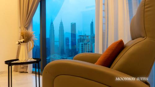 MOONWAY SUITES At EATON KLCC - main image