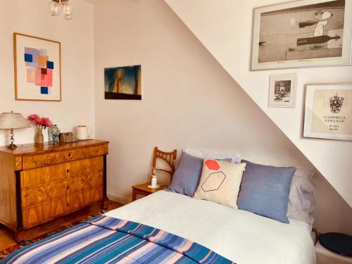 Privatzimmer mit Dachterasse in Berlin Mitte, Берлин