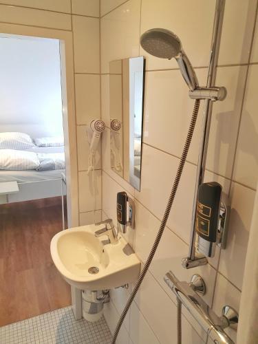 Aparthotel Jonas - image 5
