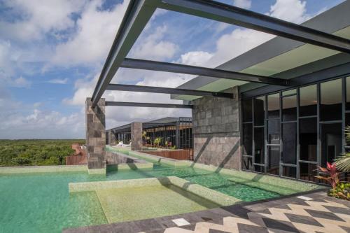 Free beach club- Tulum Sea View Rooftop 1BR Condo