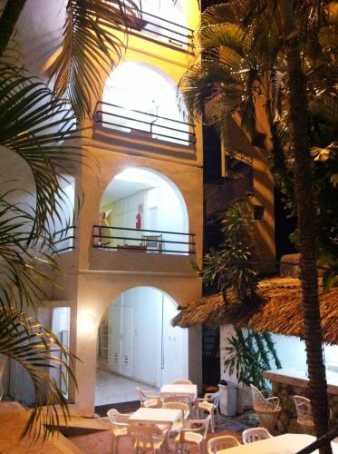 Entrada, Hotel Caribe in Barahona