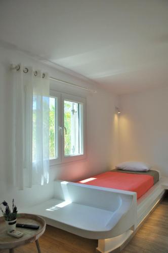 Alexandra Suites & Rooms - MYKONOS PORT – Tourlos, UT