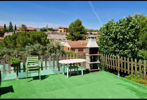 Casita con piscina cerca de Chinchón, Aranjuez y Parque Warner (Casita con piscina cerca de Chinchon, Aranjuez y Parque Warner) in Colmenar de Oreja