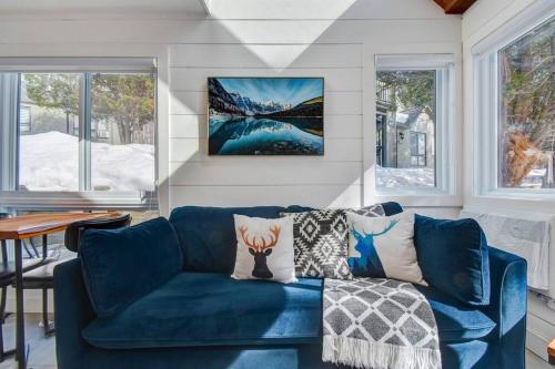 Modern Cottage in the Tremblant Ski Village in Mont-Tremblant (QC)