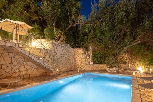 Three-Bedroom Villa image 7