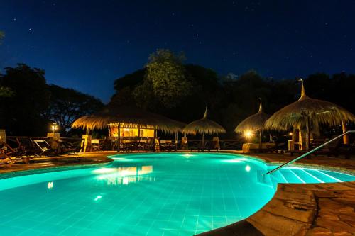 泳池, Mbuni Granja de Avestruz in 聖伯納迪諾