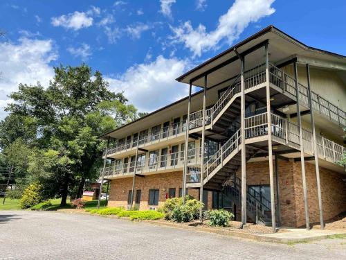 Hillside Lodge in Lake Junaluska, USA
