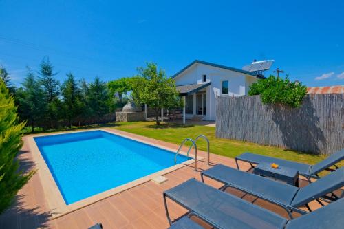Villa Lavin 1