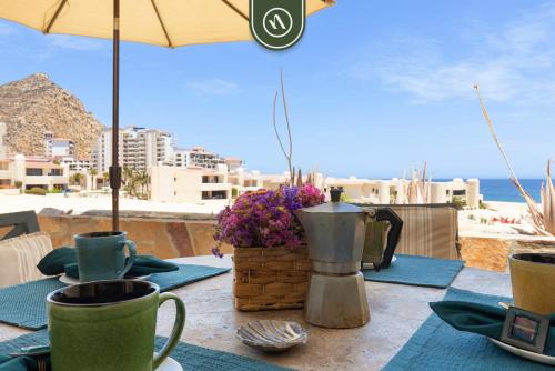 Oceanfront Condo with Private Balcony - Pool in Cabo San Lucas, Mexico
