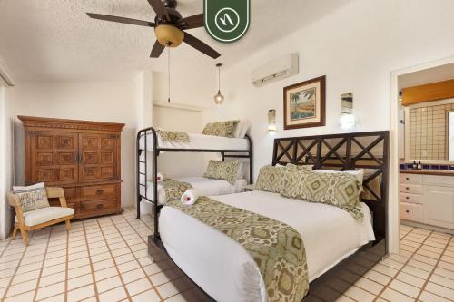 Mexican-Style 3 BR Condo - Oceanfront Pool - Beach in Cabo San Lucas, Mexico