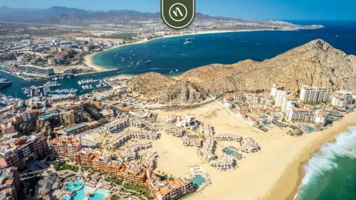 Fully Renovated 3 BR Condo - Oceanfront - Pool in Cabo San Lucas, Mexico
