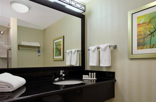 Fairfield Inn & Suites Fresno Clovis - image 14