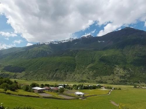 Tuvākā izklaides vieta, Guesthouse Leno in Tsaldashi