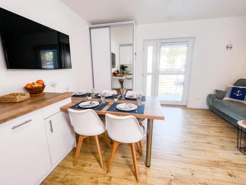APARTAMENT 15B BLUE MARINE Poddąbie Basen Odkryty Brodziki Plac Zabaw