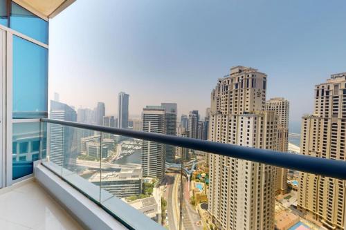 Vacationer Holiday Homes I Enticing 2 Bedroom I Stunning Sea & Ain Dubai Views I Dubai Marina, Dubái (foto 5)
