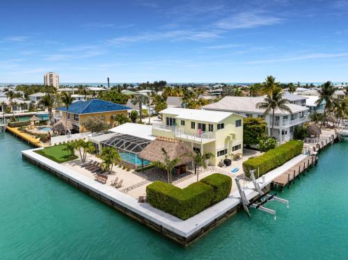 Five-Bedroom Holiday Home