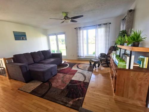 Jolie maison sur notre ranch in Sacré-Coeur (QC)