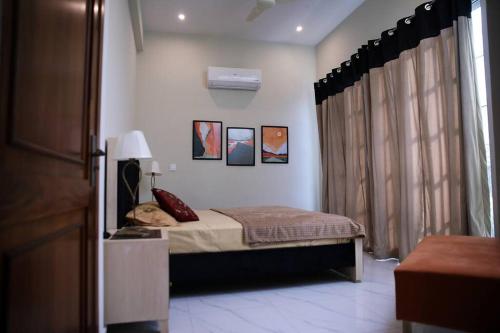 Minimalist Villa 3Bed - image 11