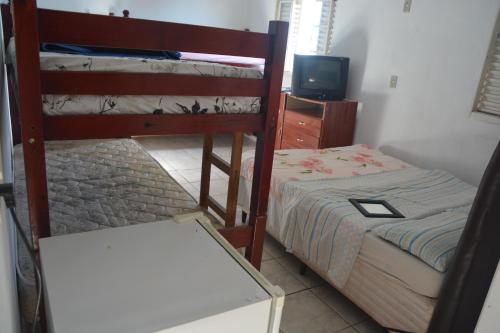 1 queen bed, 3 bunk beds