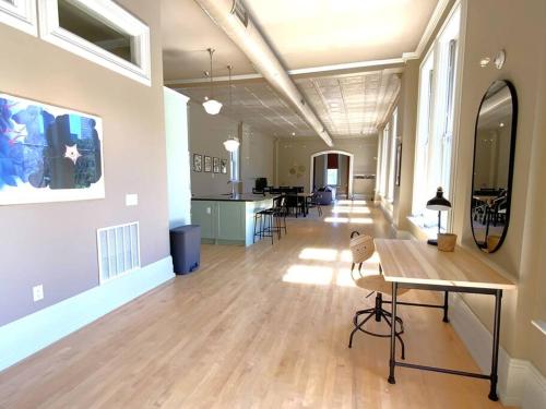 Modern Vintage Vibe Condo in Milwaukee, Vereinigte Staaten von Amerika