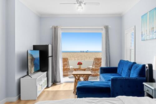 1628 West Oceanfront Oasis 1,2,3 in Newport Beach, USA