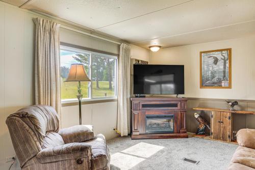 Rhinelander Vacation Rental with Yard on Venus Lake! in Rhinelander, USA