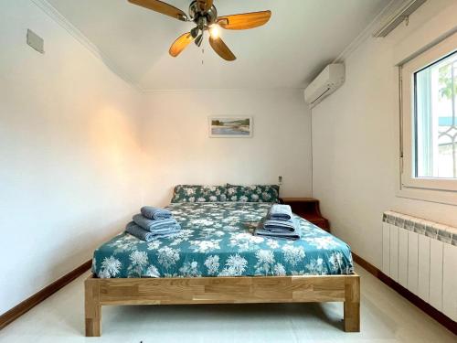 Villa in Roquetas with garden and private pool