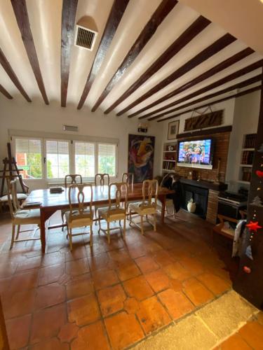 Koplietošanas atpūtas telpa ar TV, Bungalow GOLOSINA in Torrelaguna