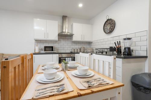 Cosy central apartment - free nearby parking, Liverpool (zdjęcie 5)